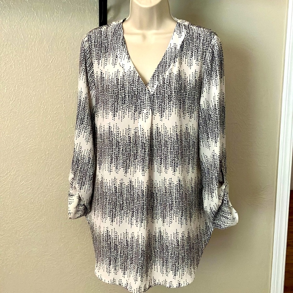 Black & ivory tunic blouse
